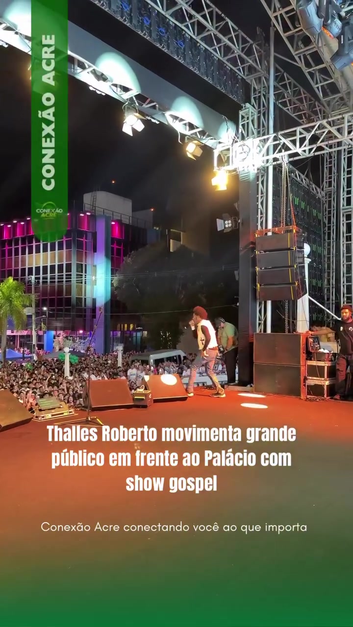 Thalles Roberto movimenta grande público em frente ao Palácio com show gospel