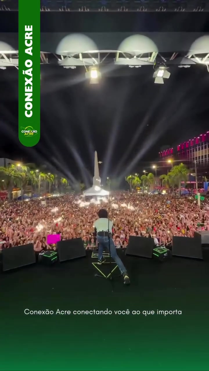 Multidão lota praça para acompanhar show gospel de Thalles Roberto em Rio Branco