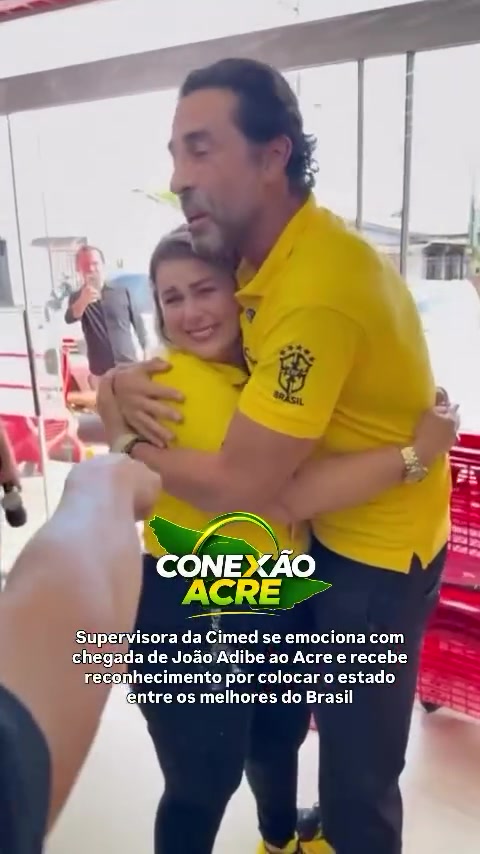 Supervisora da Cimed se emociona com chegada de João Adibe ao Acre e recebe reconhecimento