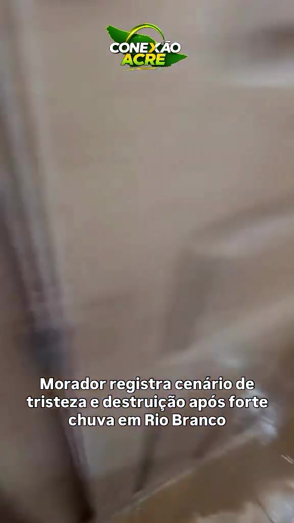 Morador registra cenário de tristeza e destruição após forte chuva em Rio Branco